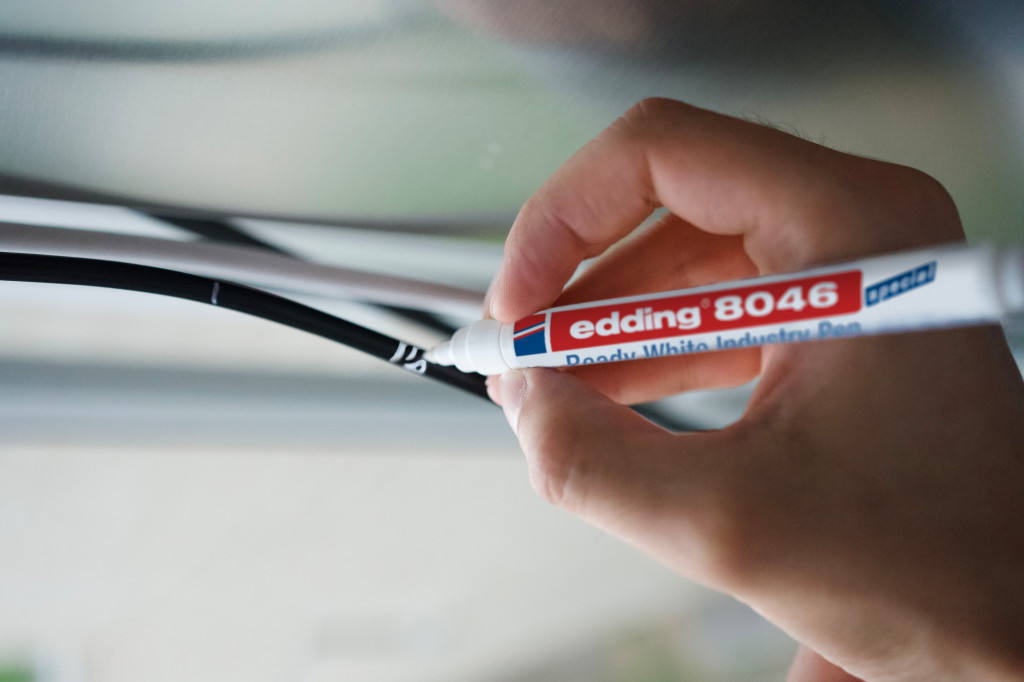 Industrijski marker E-8046 ready white pen 1-3mm bela